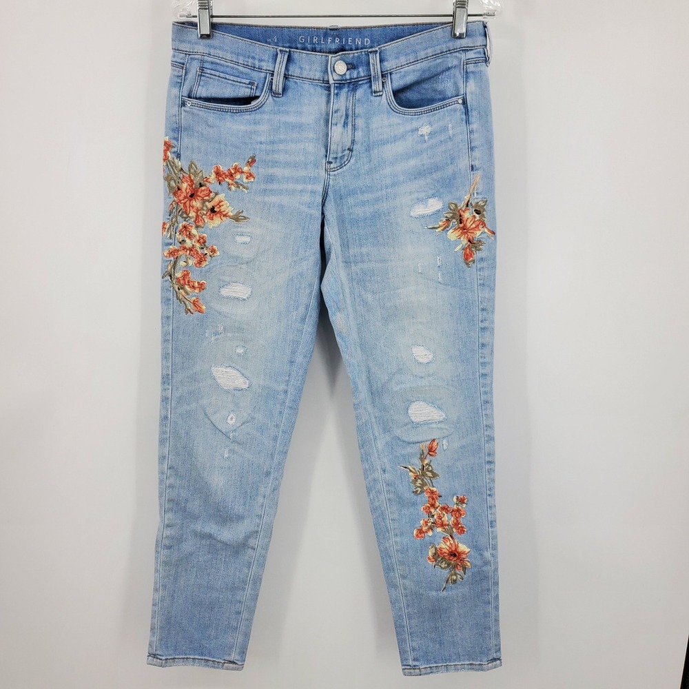 White House Black Market Girlfriend Jeans Light Wash Floral Embroidered 4 Boho